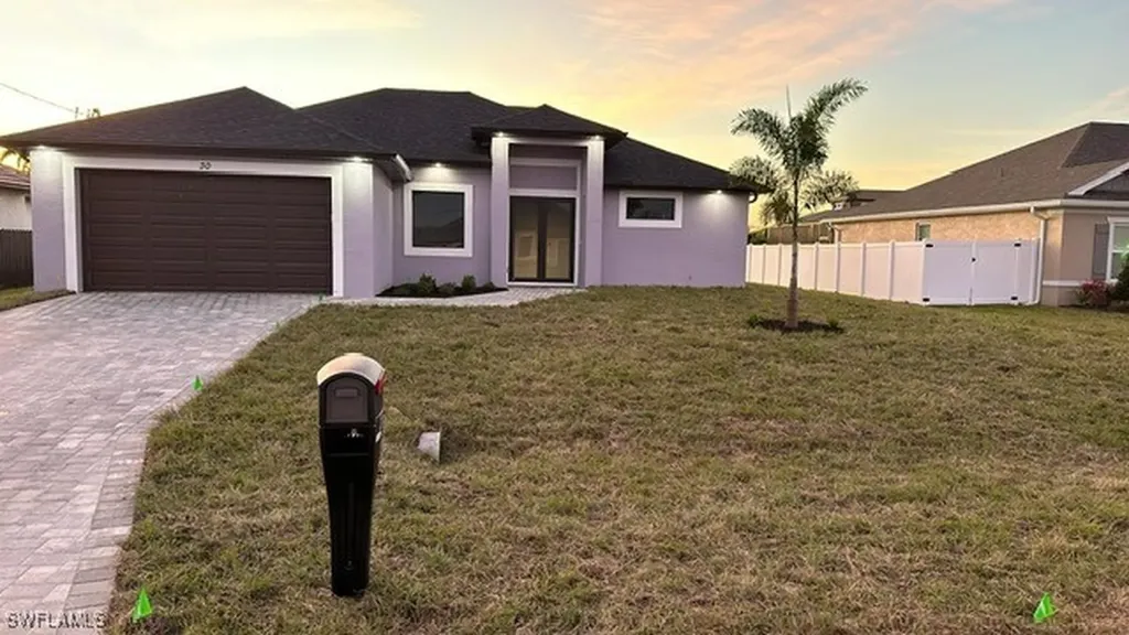 30 NW 13th Place Cape Coral FL 33993