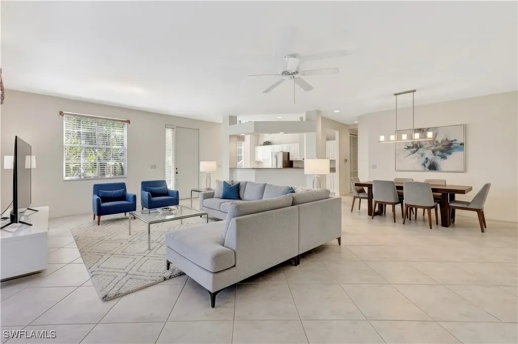 5080 Yacht Harbor Circle Naples FL 34112
