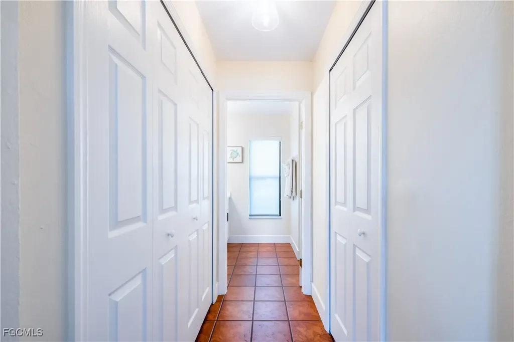 2724 SW 1st Terrace Cape Coral FL 33991