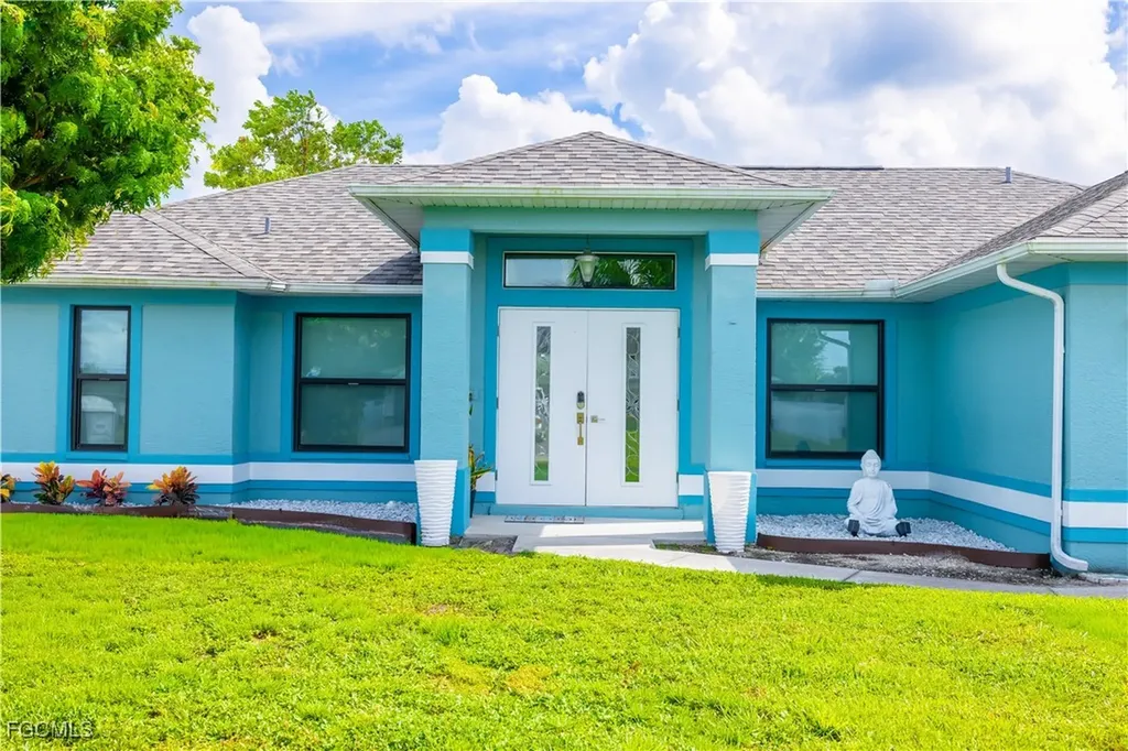 2724 SW 1st Terrace Cape Coral FL 33991