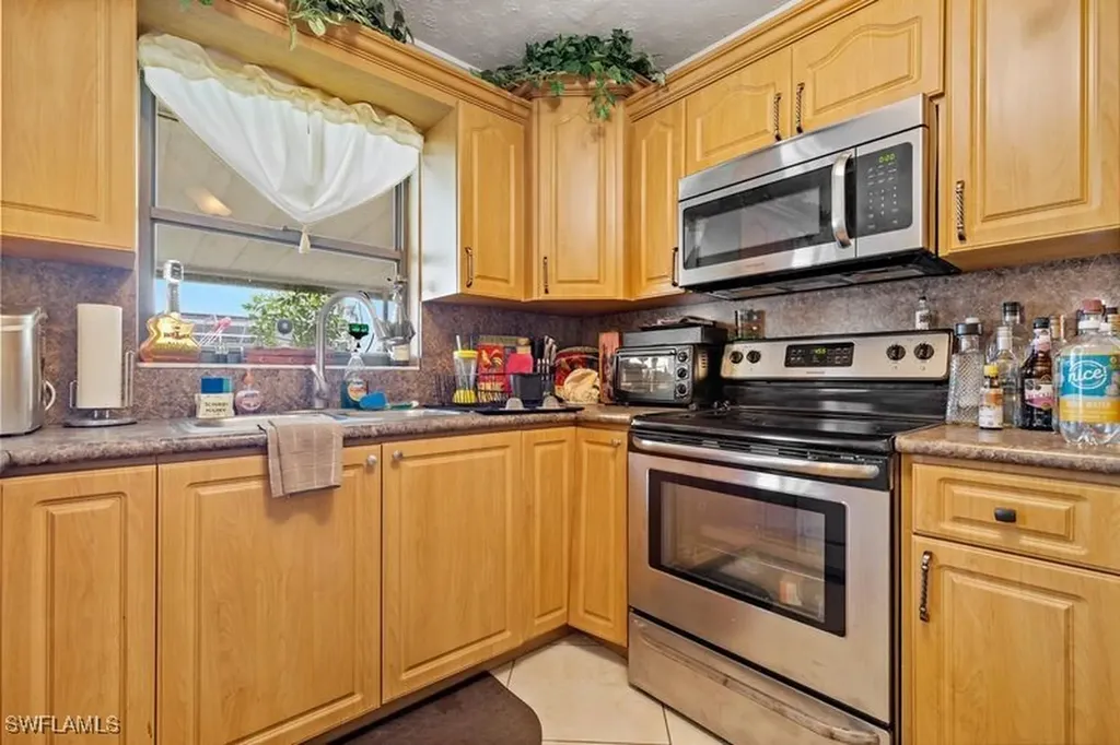 1145 SW 44th Terrace Cape Coral FL 33914