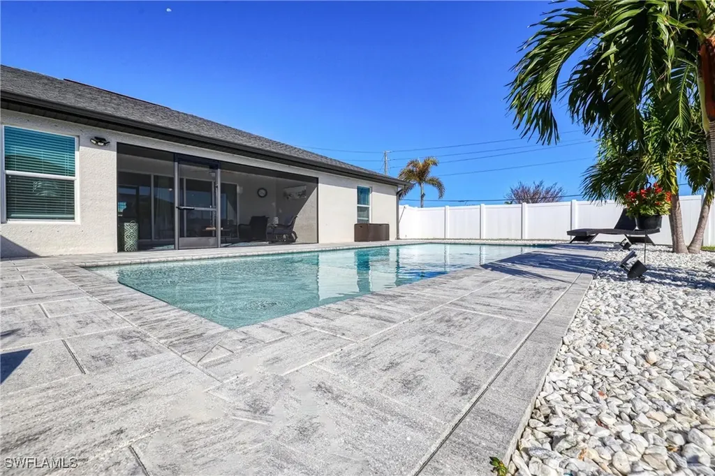 2409 SW 18th Avenue Cape Coral FL 33914