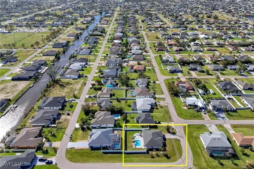 2409 SW 18th Avenue Cape Coral FL 33914