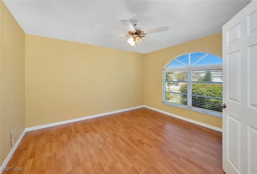 684 110th Avenue N Naples FL 34108