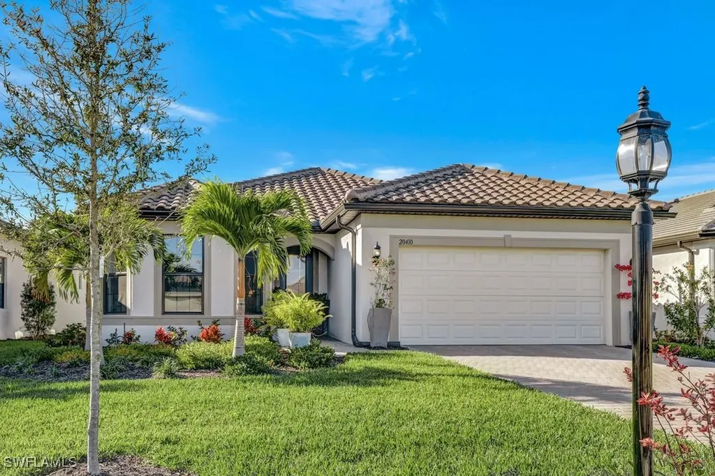 20410 Pebble Glen Drive Estero FL 33928