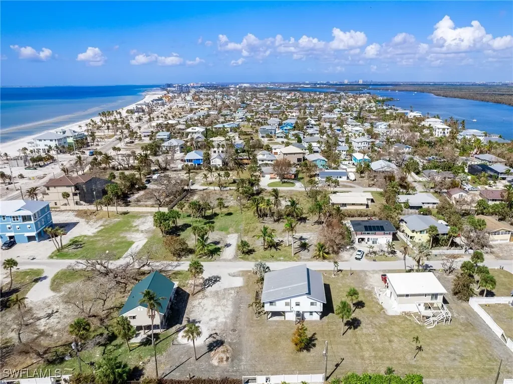 134 Bayview Avenue Fort Myers Beach FL 33931