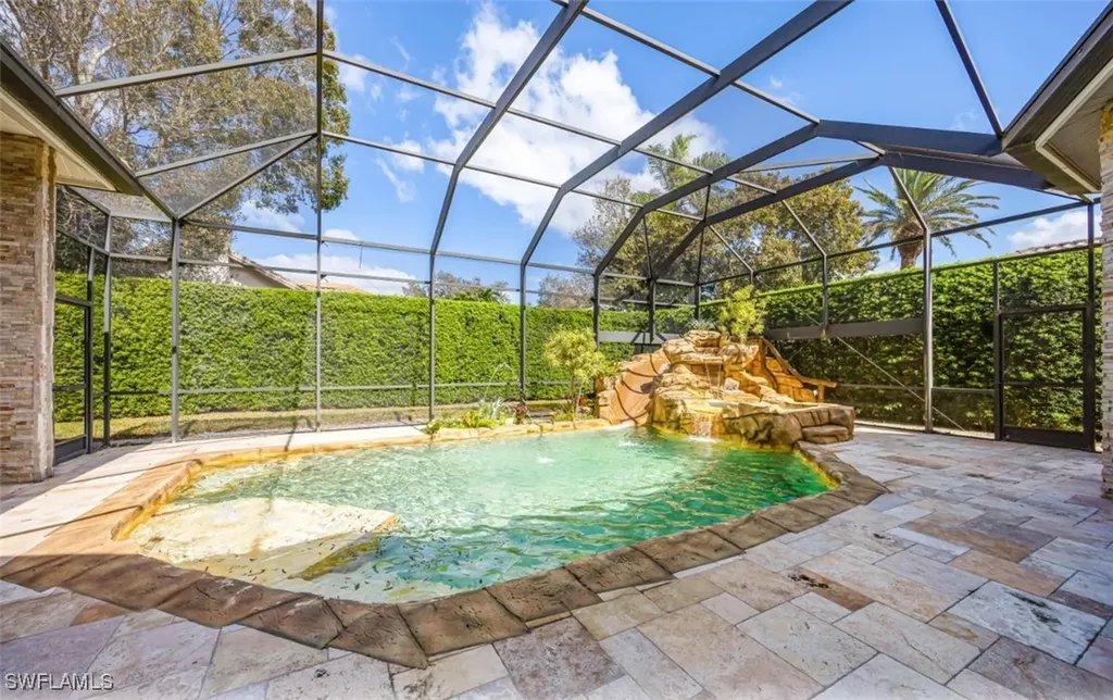 198 Monterey Drive Naples FL 34119