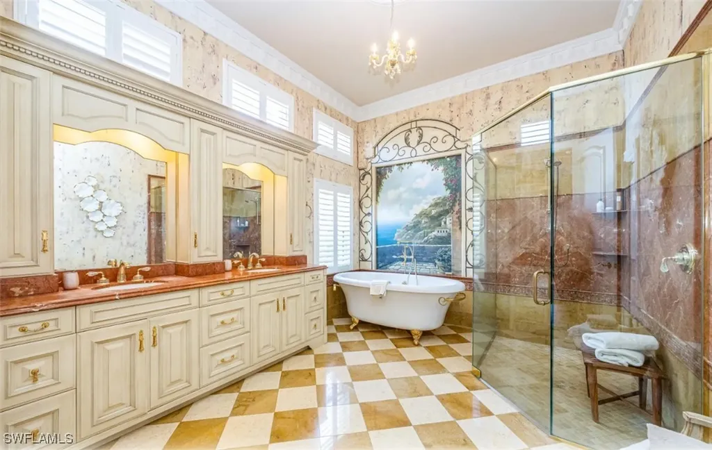 198 Monterey Drive Naples FL 34119