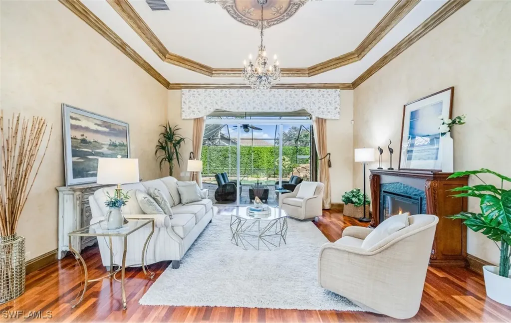 198 Monterey Drive Naples FL 34119