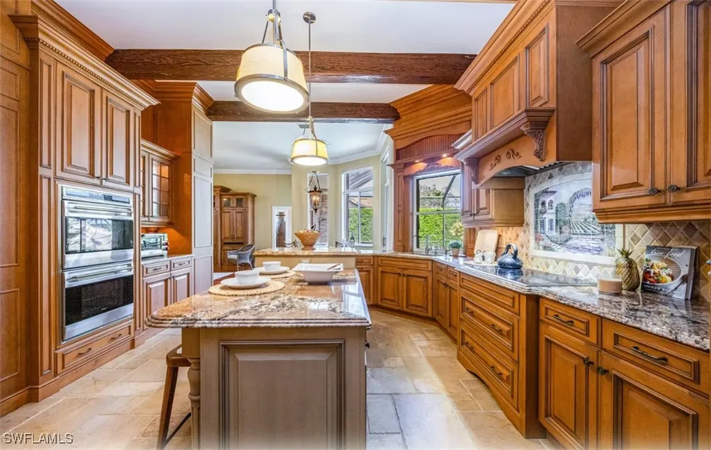 198 Monterey Drive Naples FL 34119
