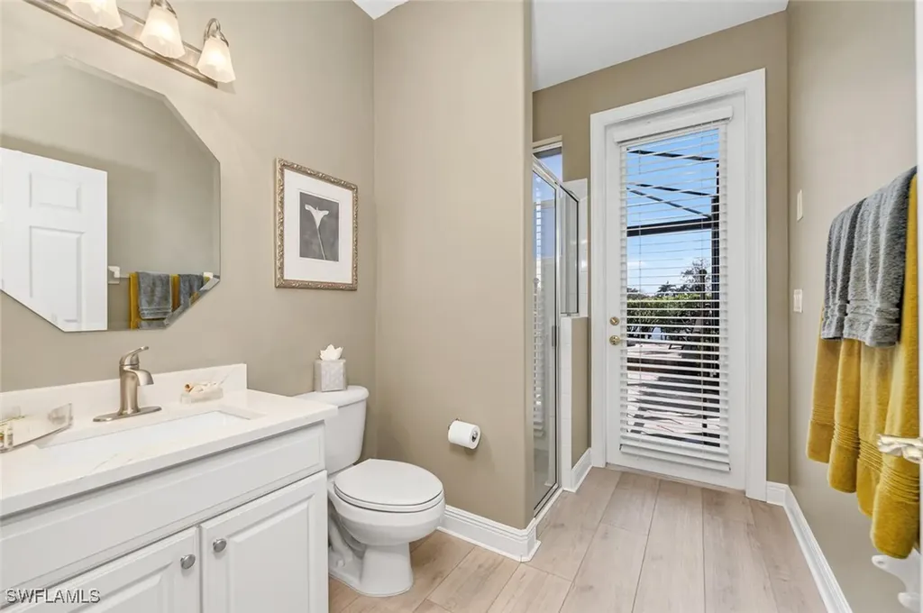 5035 Cerromar Drive Naples FL 34112