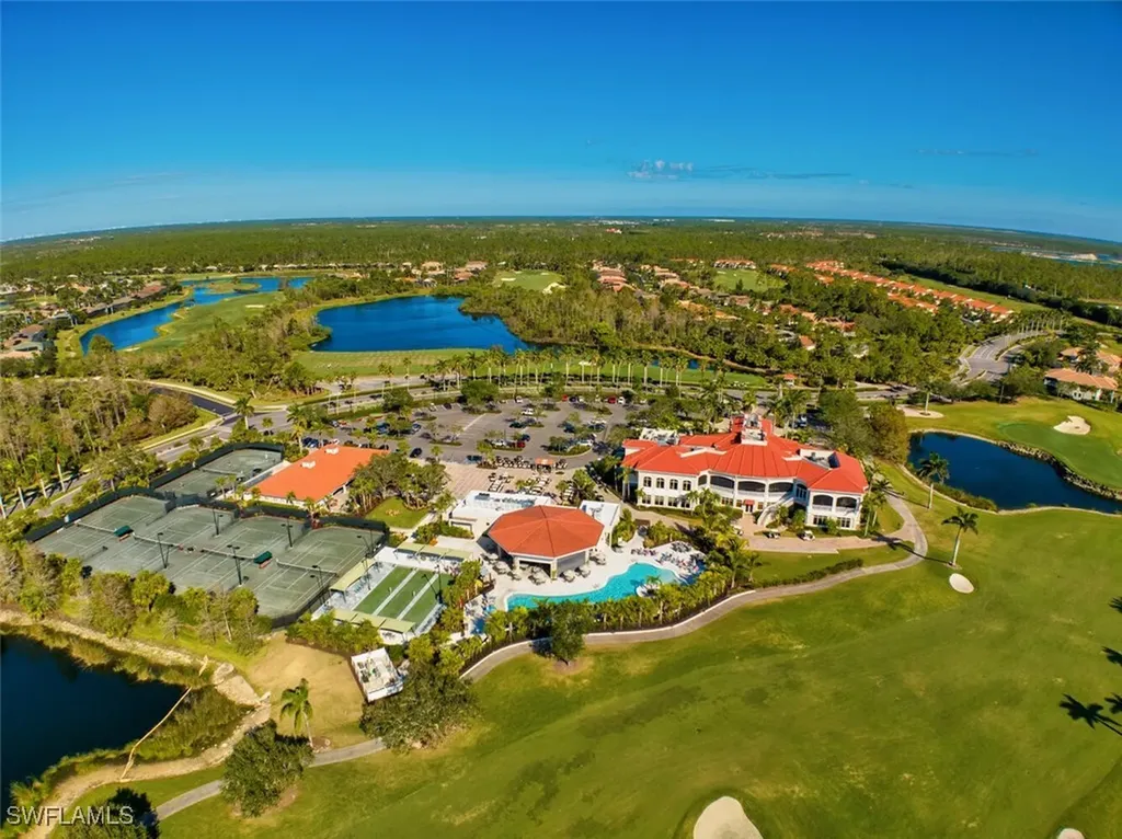 5035 Cerromar Drive Naples FL 34112