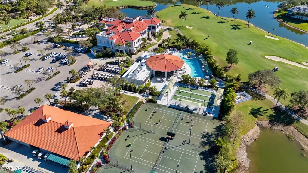 5035 Cerromar Drive Naples FL 34112