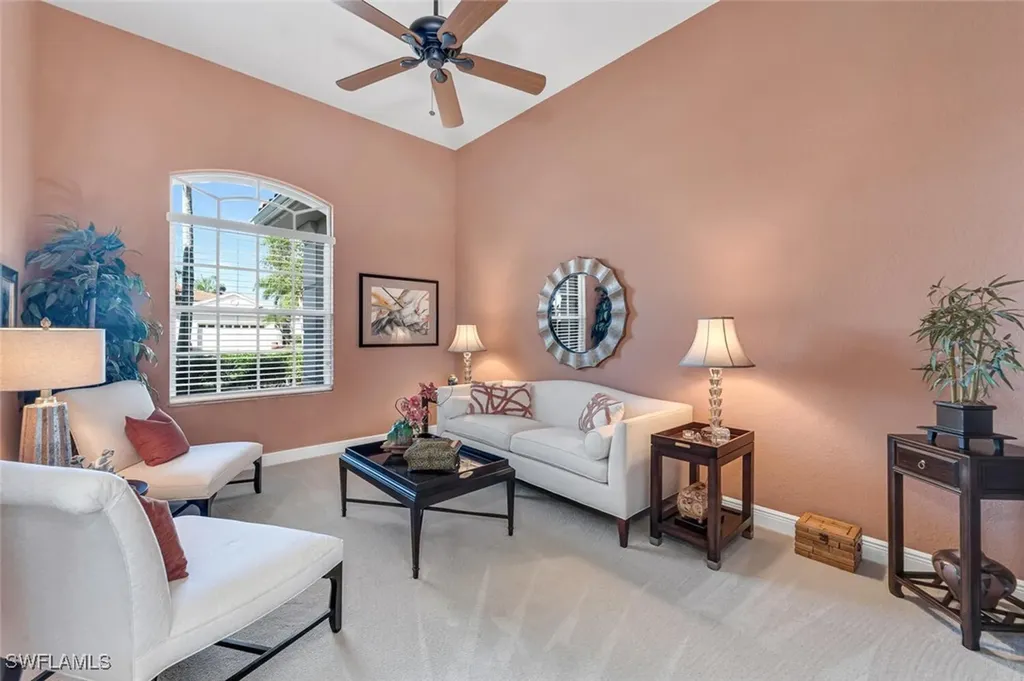 5035 Cerromar Drive Naples FL 34112