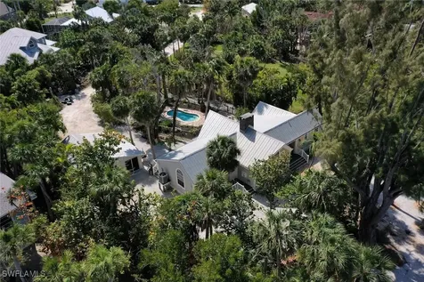 2604 Coconut Drive Sanibel FL 33957
