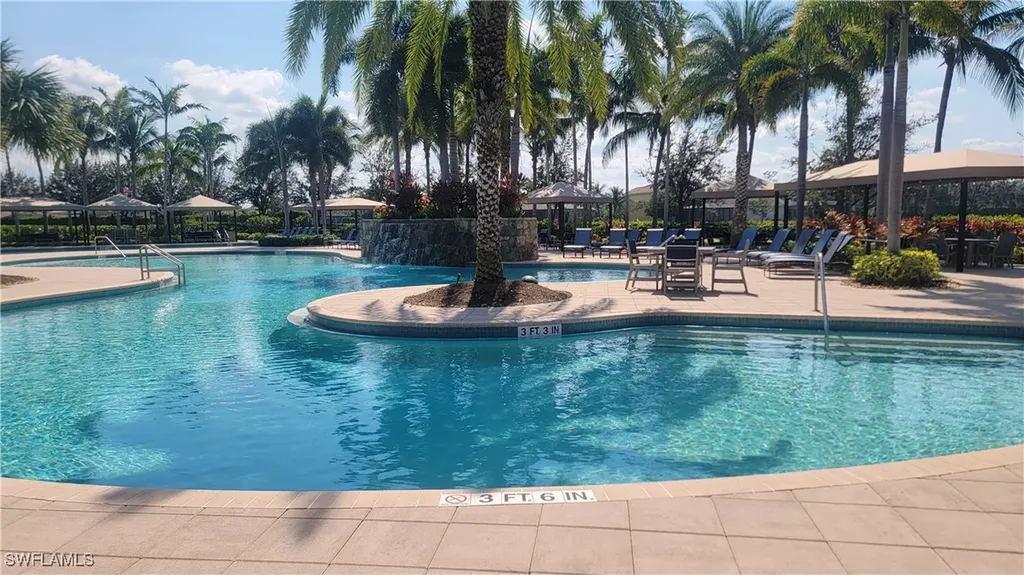 3195 Pacific Drive Naples FL 34119