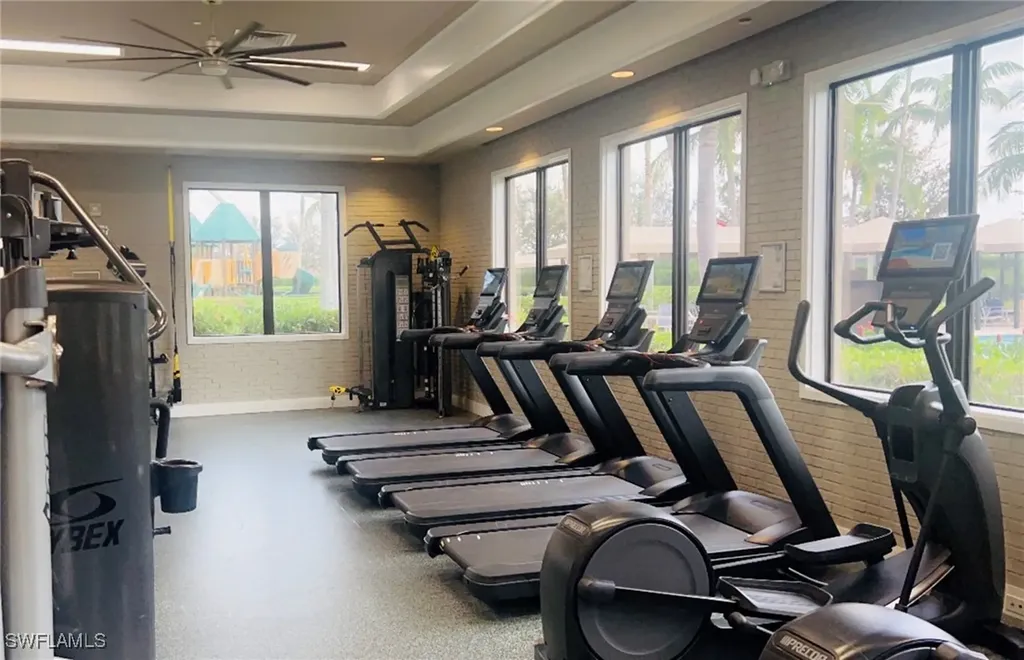 3195 Pacific Drive Naples FL 34119