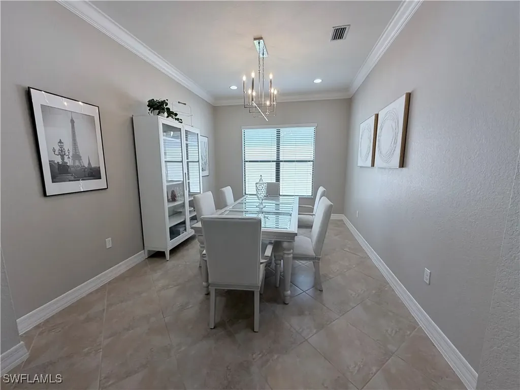 3195 Pacific Drive Naples FL 34119