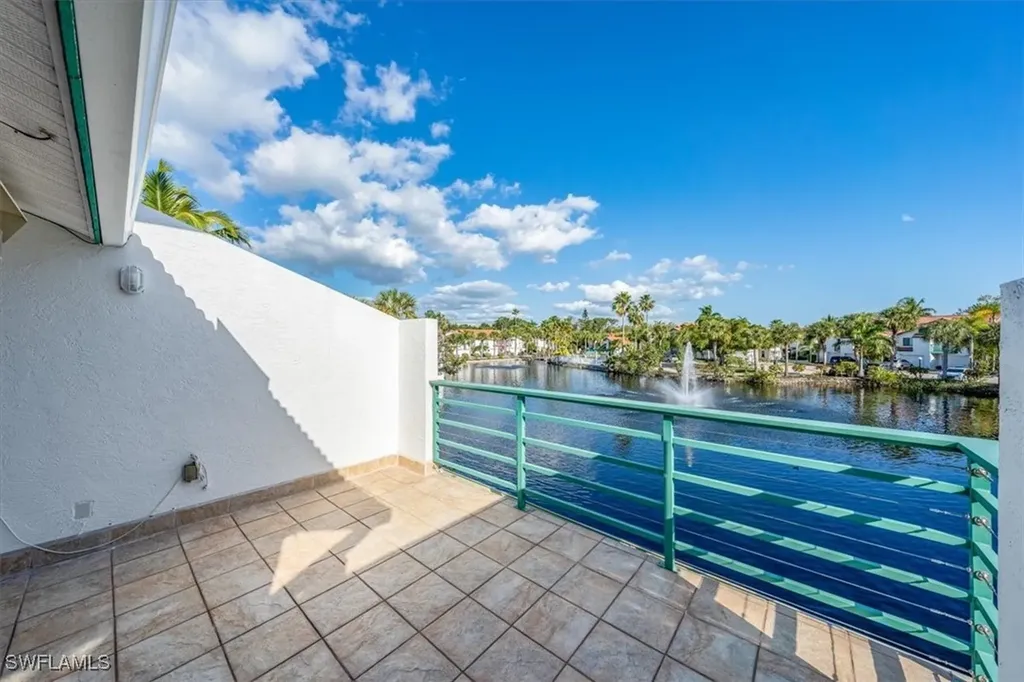 2233 Anchorage Lane Naples FL 34104