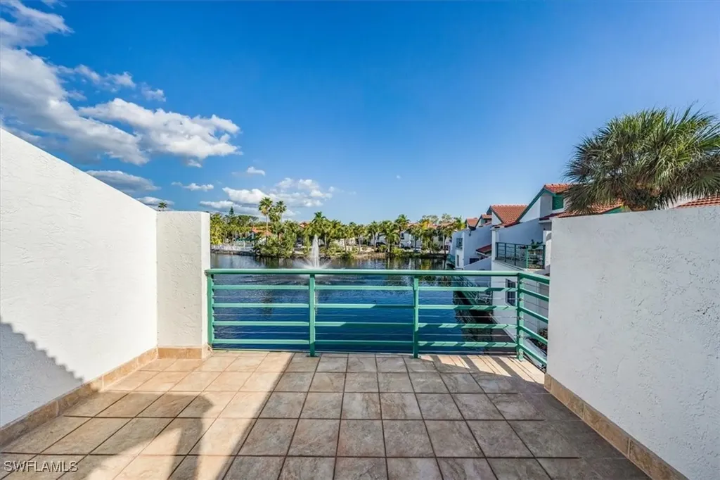 2233 Anchorage Lane Naples FL 34104