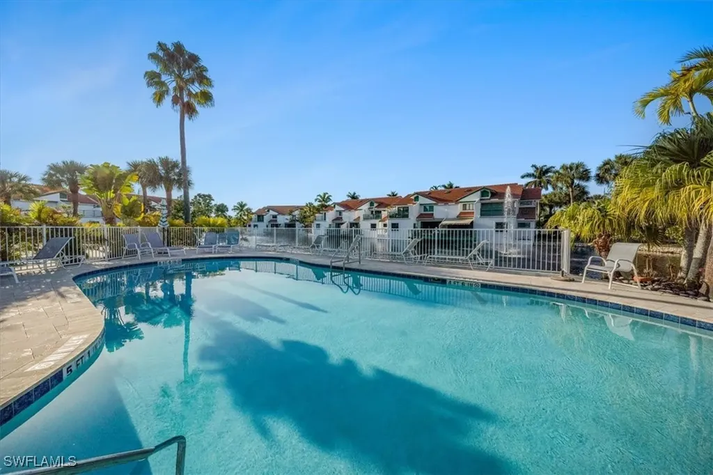 2233 Anchorage Lane Naples FL 34104