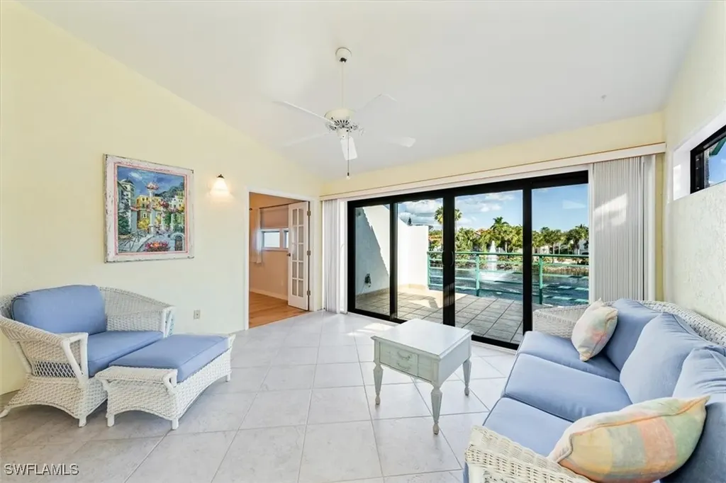 2233 Anchorage Lane Naples FL 34104