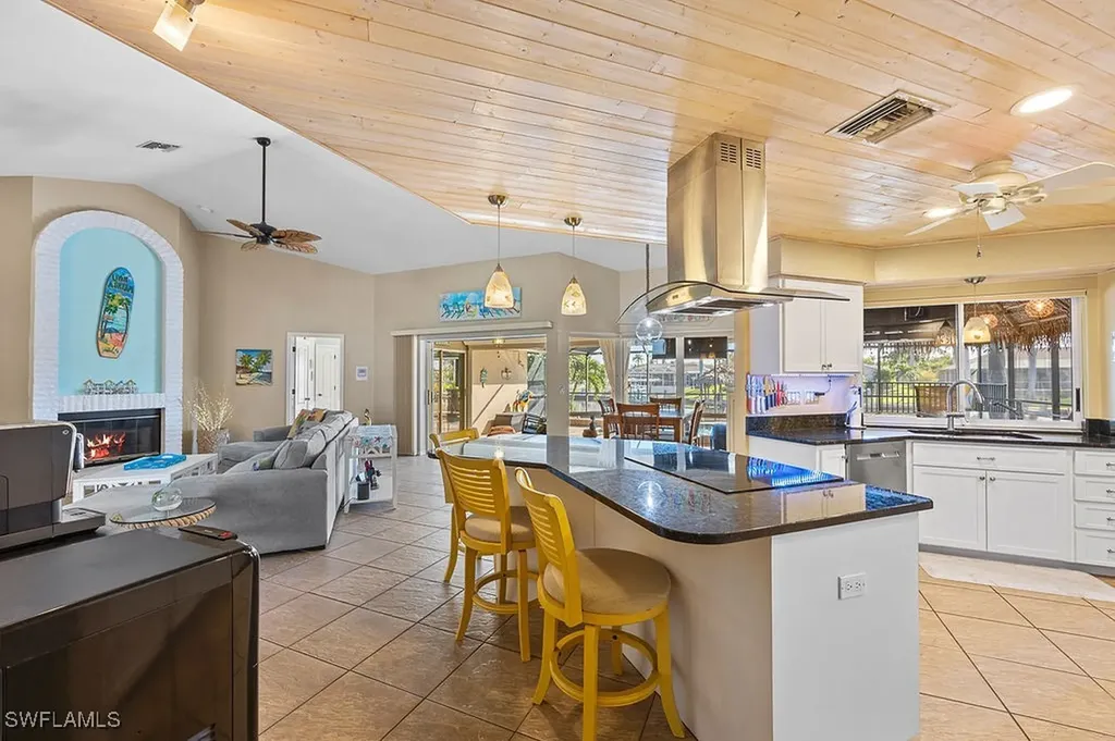 3501 SE 1st Avenue Cape Coral FL 33904