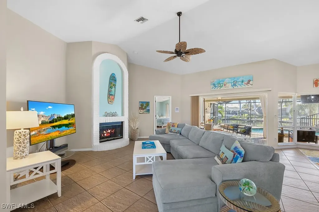 3501 SE 1st Avenue Cape Coral FL 33904