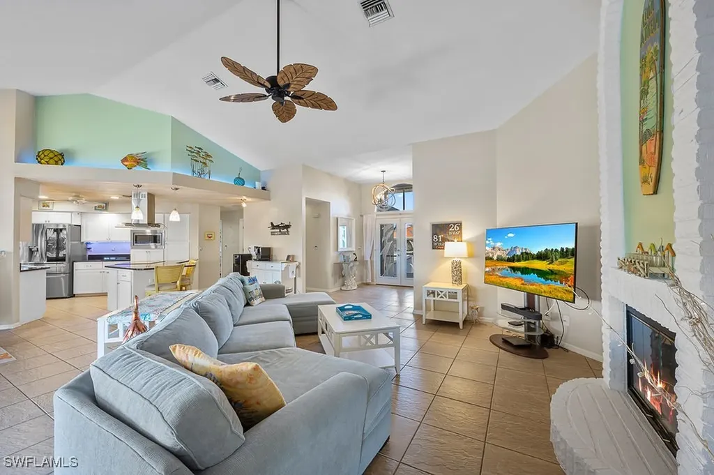 3501 SE 1st Avenue Cape Coral FL 33904