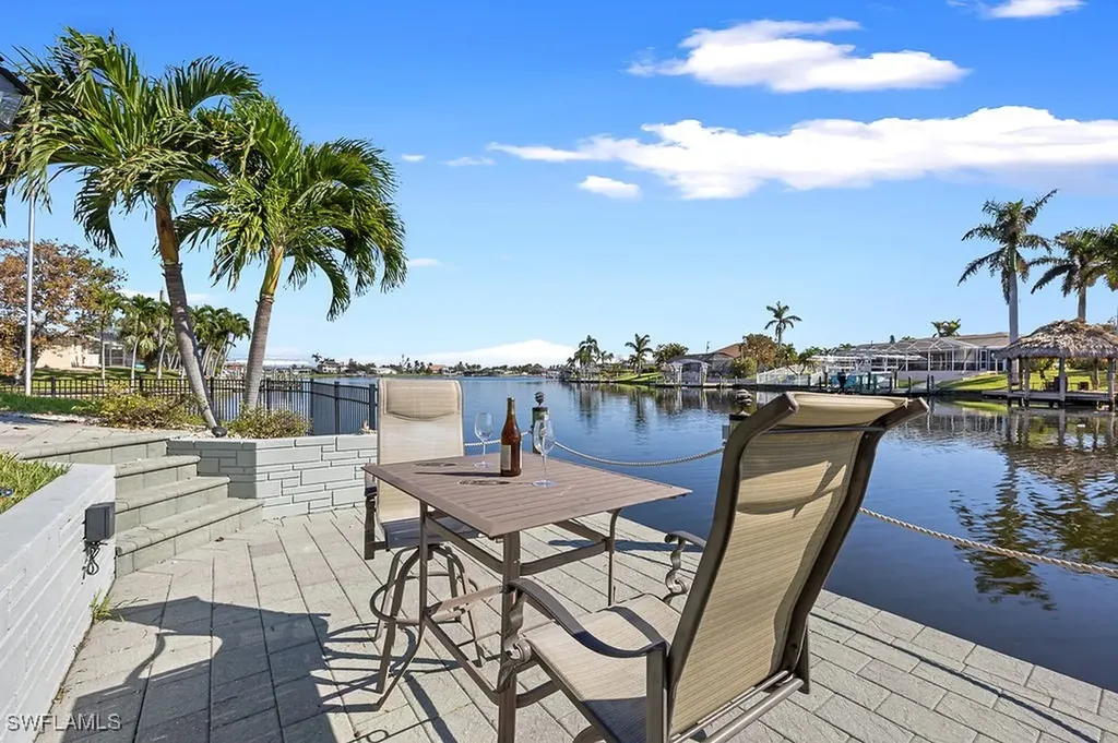 3501 SE 1st Avenue Cape Coral FL 33904