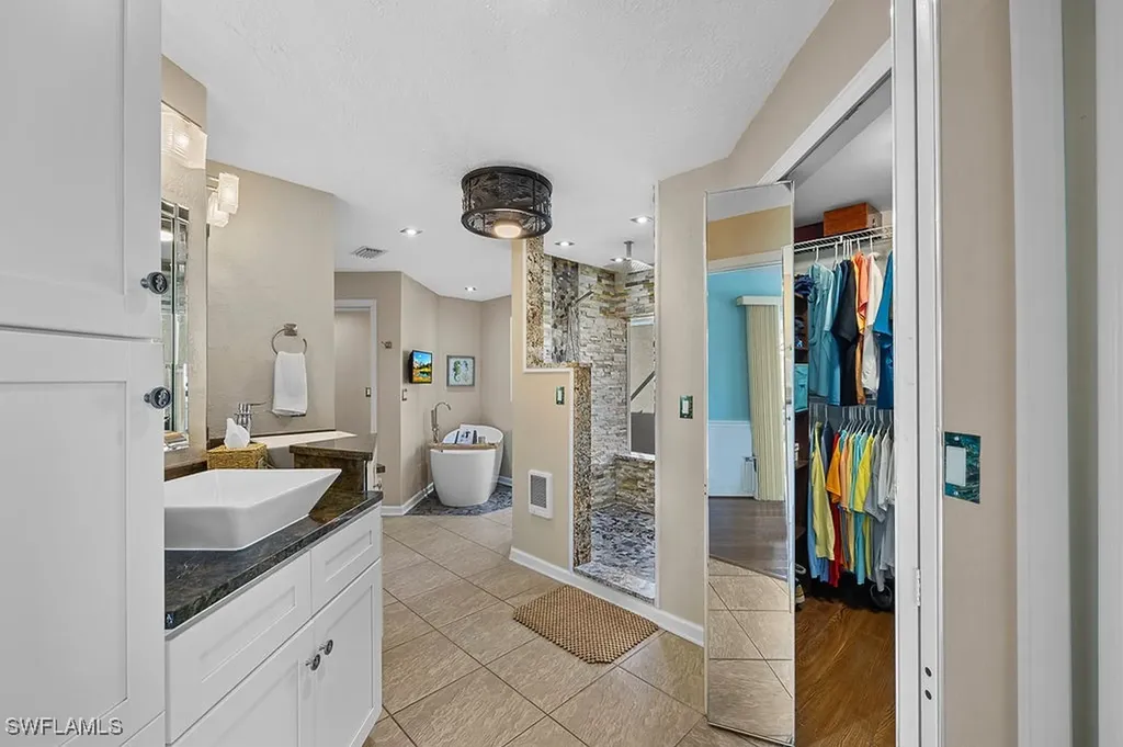3501 SE 1st Avenue Cape Coral FL 33904
