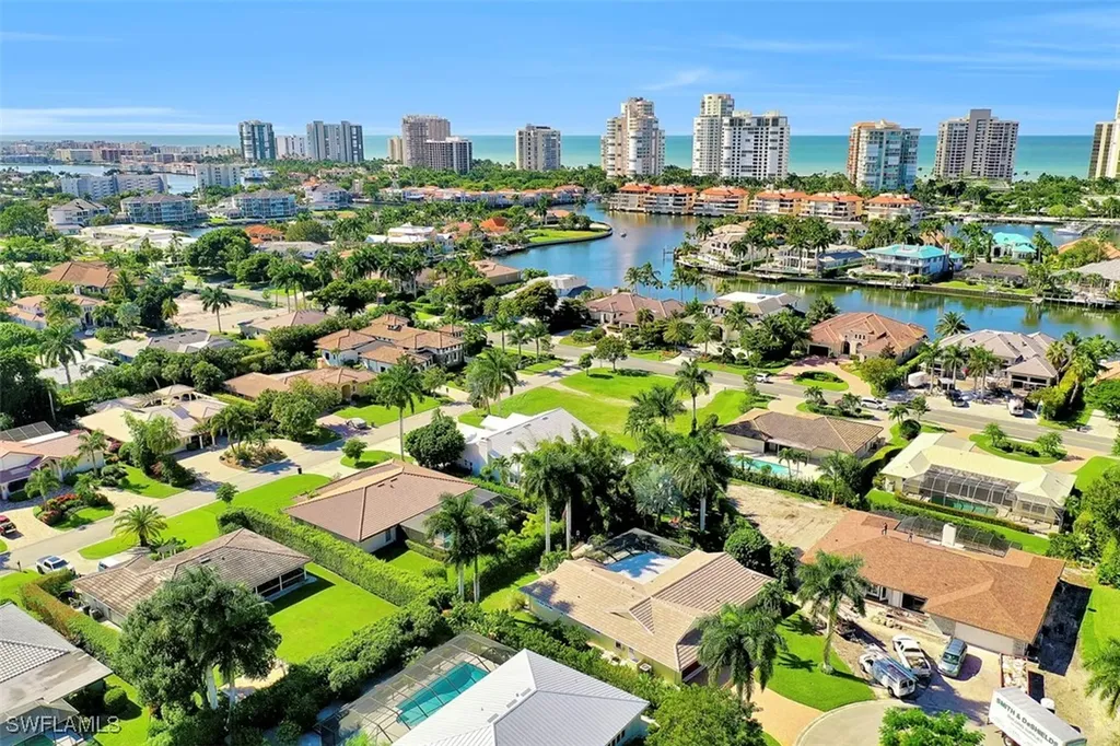4126 Belair Lane Naples FL 34103