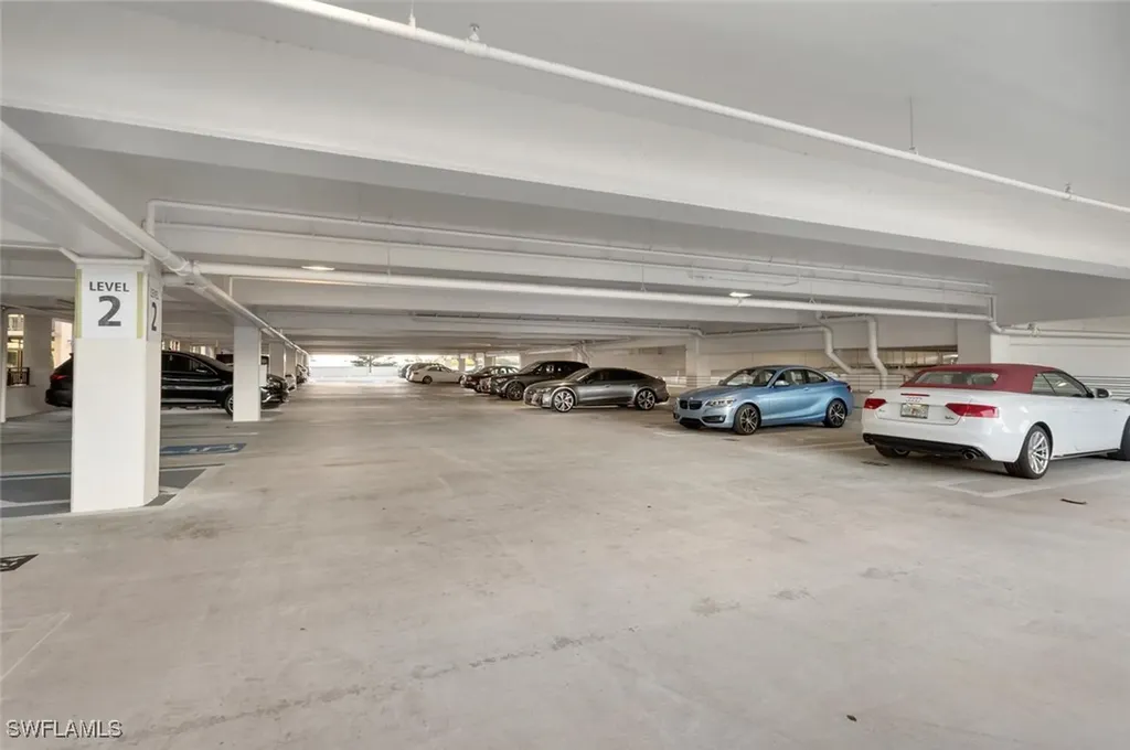 9123 Strada Place Naples FL 34108