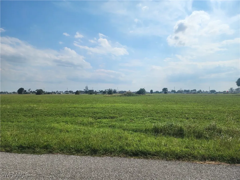 1914 NE 17th Terrace Cape Coral FL 33909