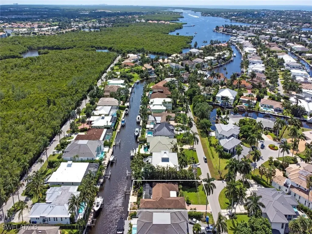 1893 Snook Drive Naples FL 34102