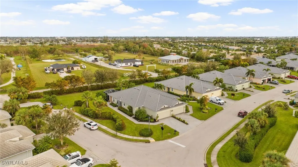 1305 Pamplico Court Cape Coral FL 33991