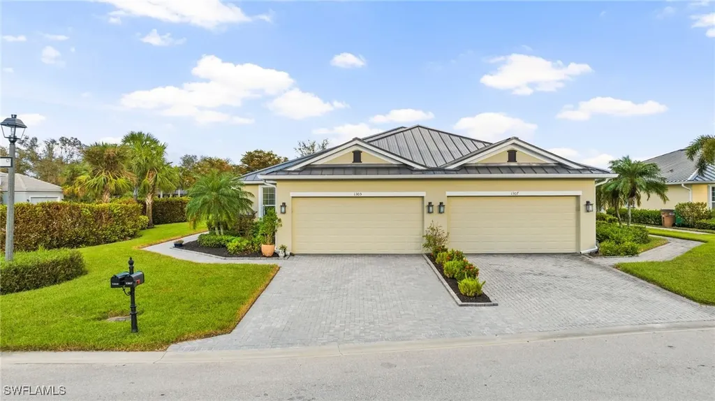 1305 Pamplico Court Cape Coral FL 33991