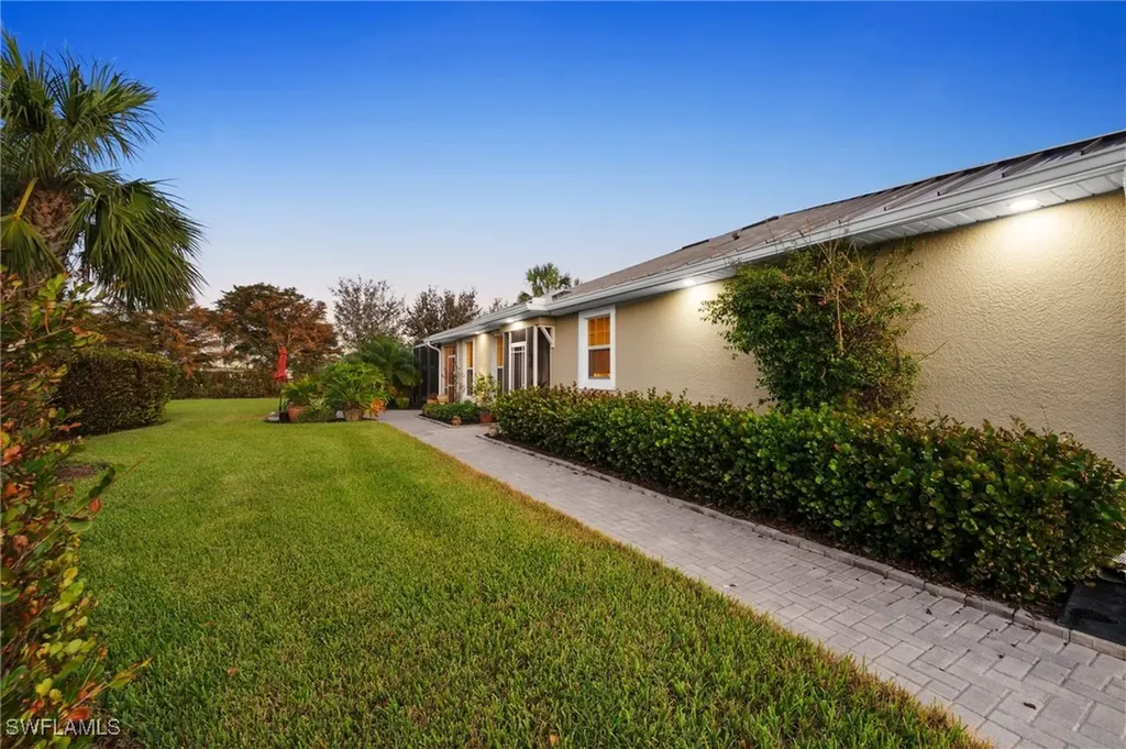 1305 Pamplico Court Cape Coral FL 33991