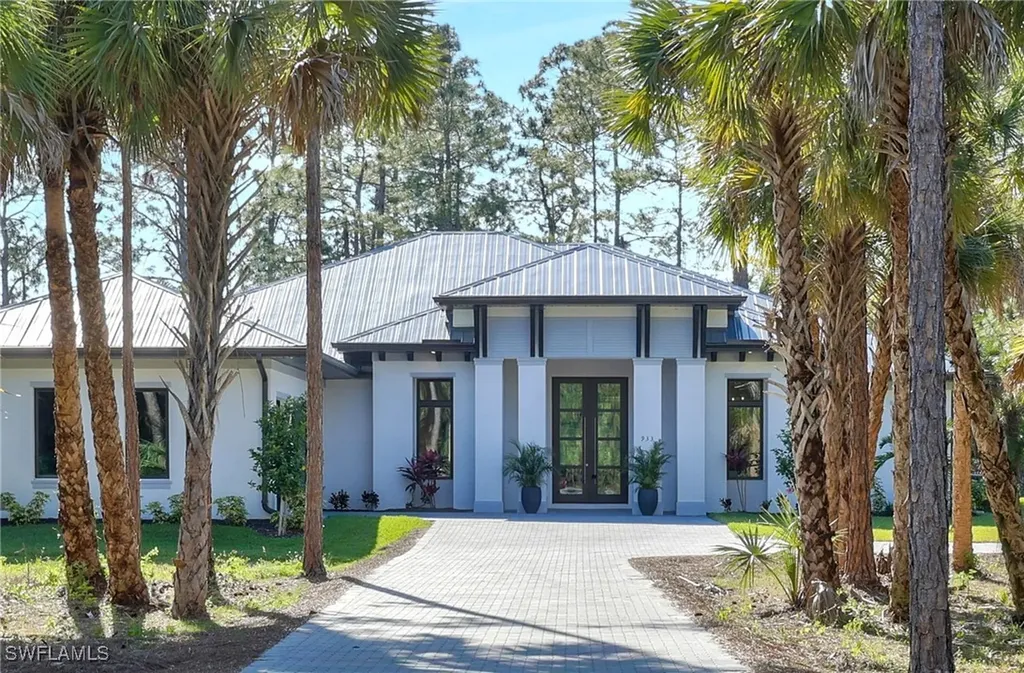 933 11th Street SW Naples FL 34117