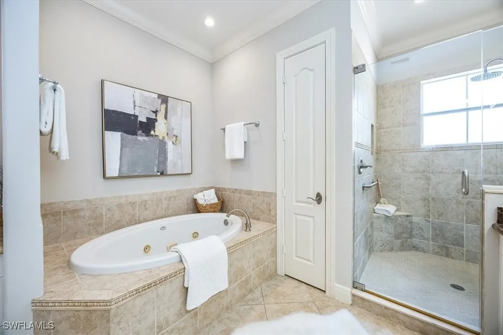 575 Avellino Isle Circle Naples FL 34119