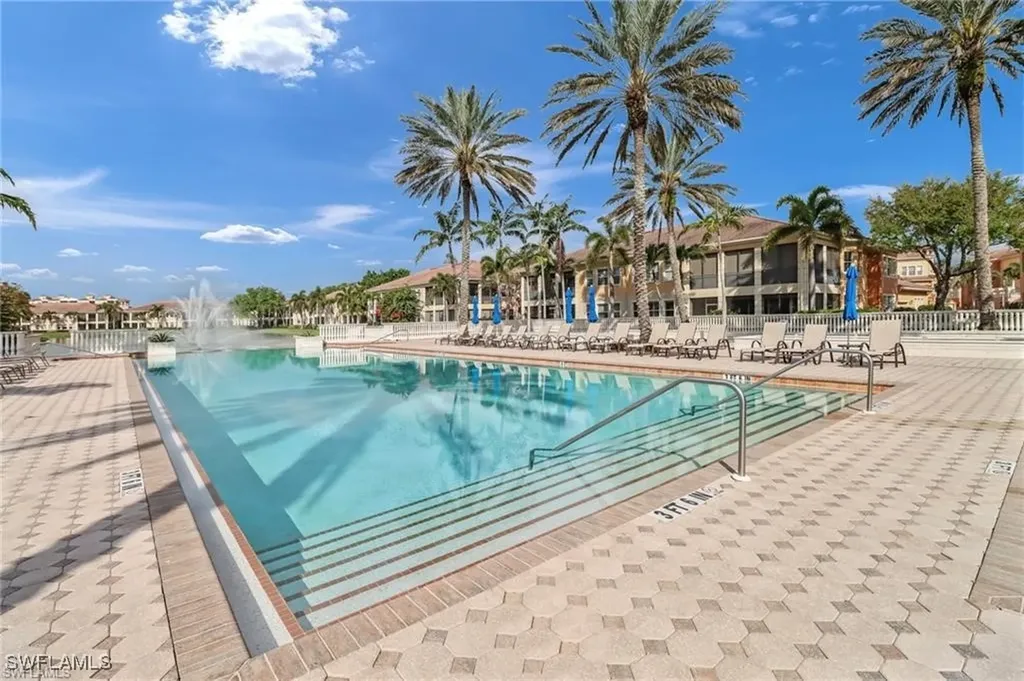 575 Avellino Isle Circle Naples FL 34119