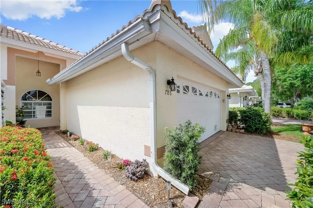 786 Wiggins Bay Drive Naples FL 34110