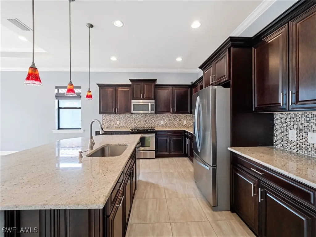 10125 Belcrest Boulevard Fort Myers FL 33913