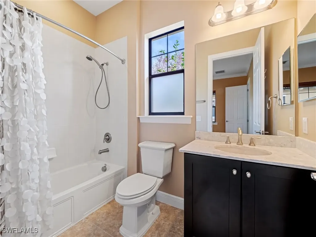 10125 Belcrest Boulevard Fort Myers FL 33913