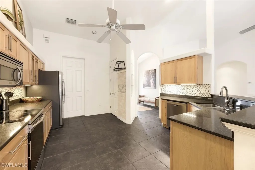 1220 SE 13th Avenue Cape Coral FL 33990