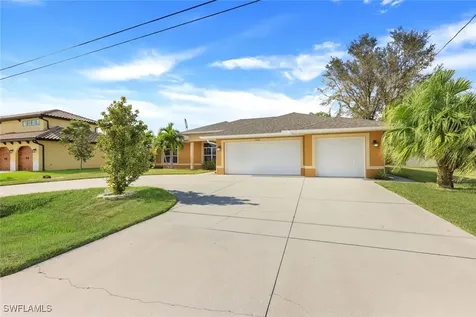 1220 SE 13th Avenue Cape Coral FL 33990