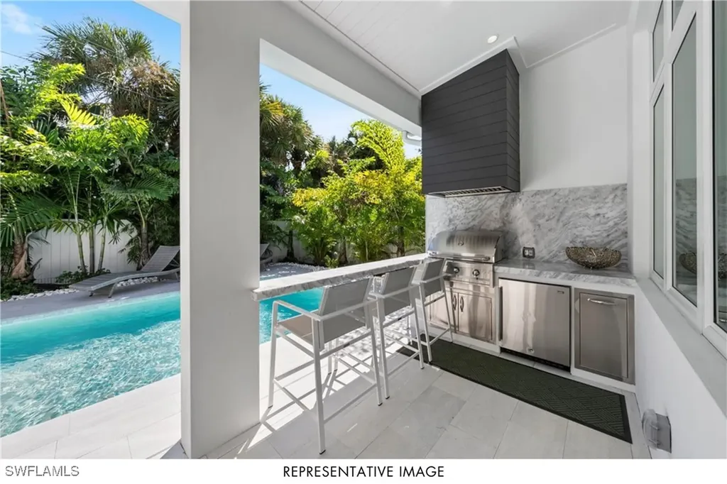 1074 Hollygate Lane Naples FL 34103