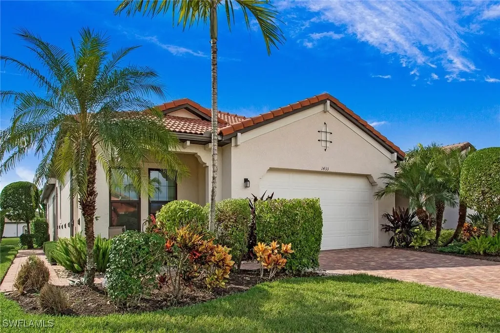 1433 Lucena Lane S Naples FL 34113