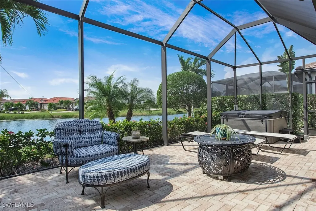1433 Lucena Lane S Naples FL 34113