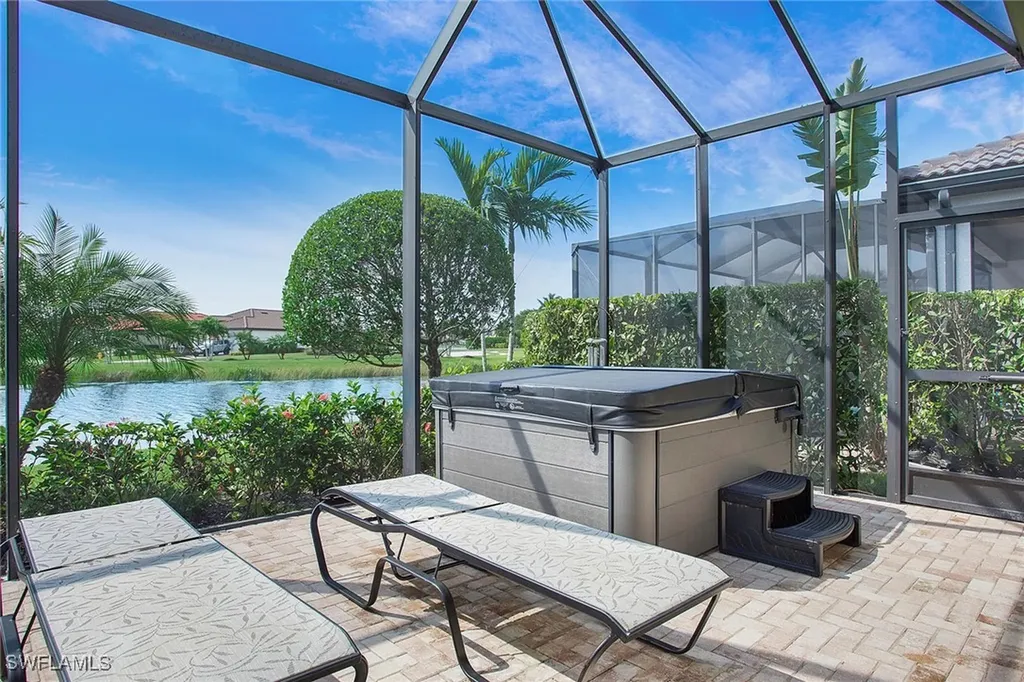 1433 Lucena Lane S Naples FL 34113